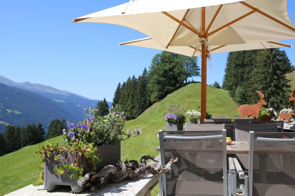 Berghaus Alpenroesli Otel Klosters Dış mekan fotoğraf